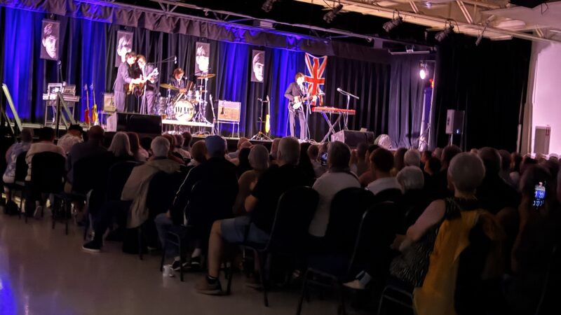 Hommage aux Beatles – HELP!